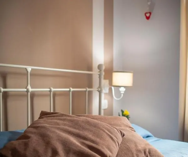 Romantica Bed & Breakfast 3*